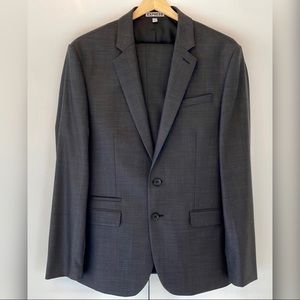 Express Photographer Fitted Suit Jacket. Size 38S. Gray